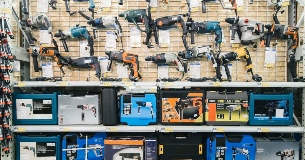 Itens de loja de material de construção exemplificando como montar loja de material de construção